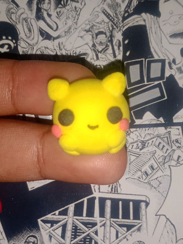 Pikachu Mini  Figure