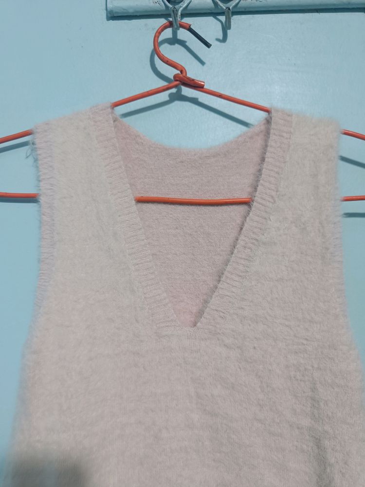 Sleeveless Top For Women