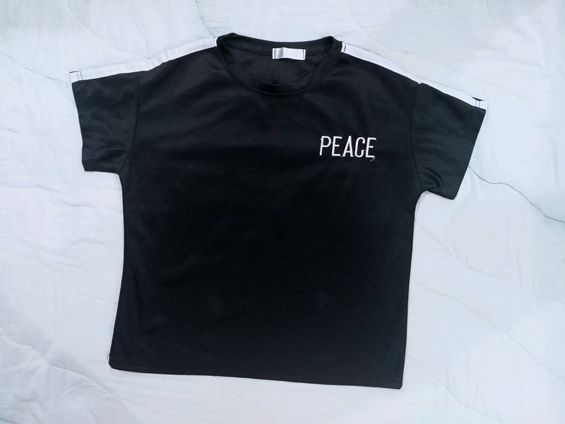 BLACK T SHIRT