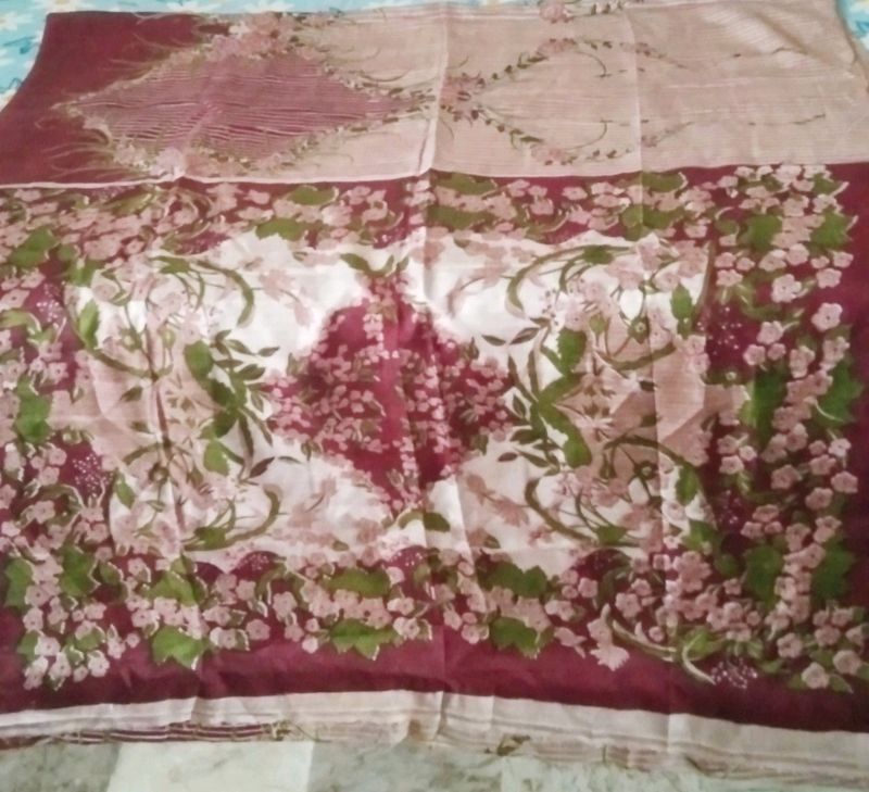 floral printed soft silk saree attached फॉल