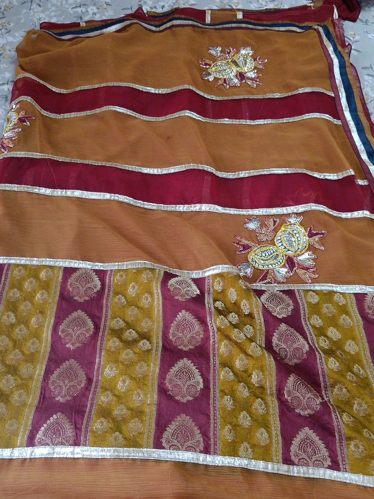 Beautiful Multicolour Saree With Blouse