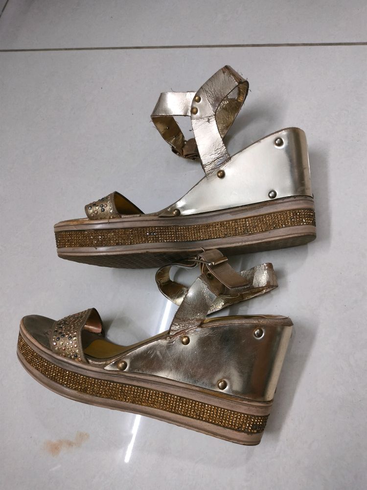 Golden Heels Platform Wedges