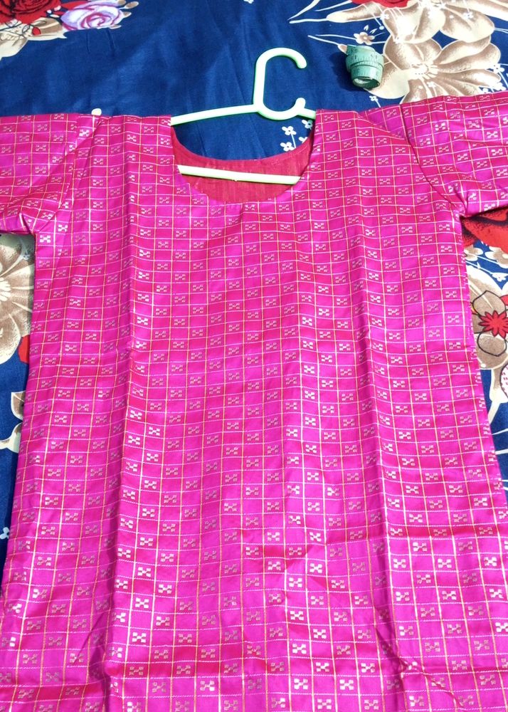 Beautiful Chanderi Rani Colour Kurti