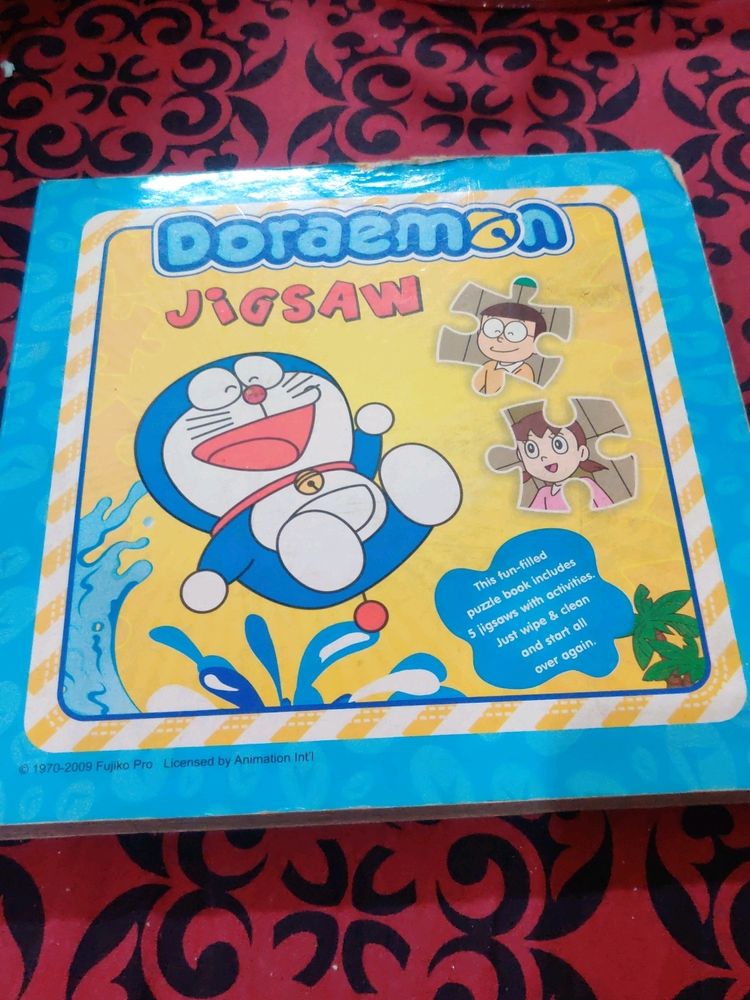 Doraemon Jigsaw Book