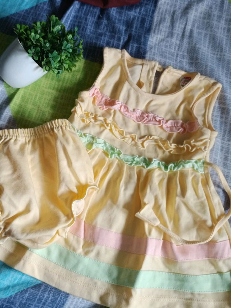 Little Baby Girl Frock With Bloomer