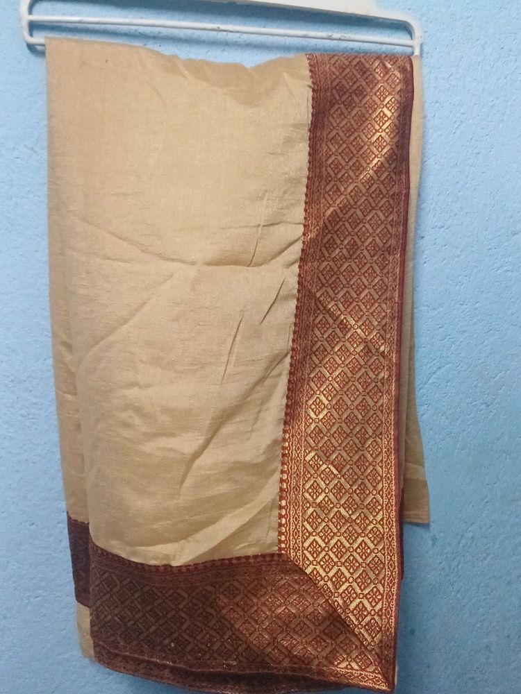 Cream Colour Saree With Blouse