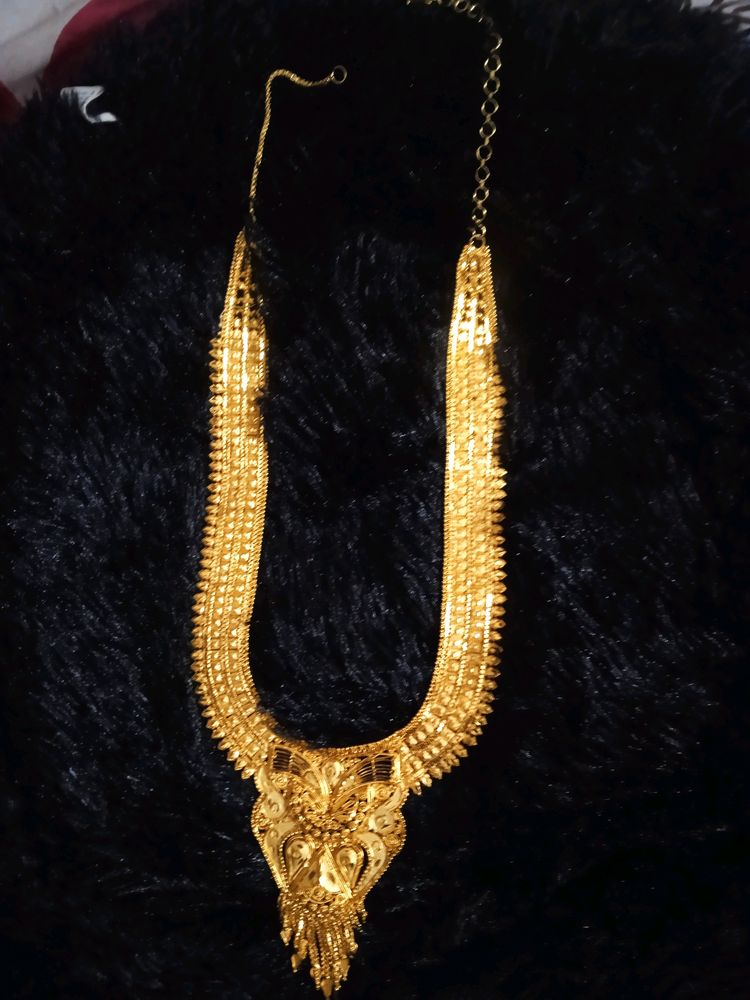 IMITATION LONG NECKLACE