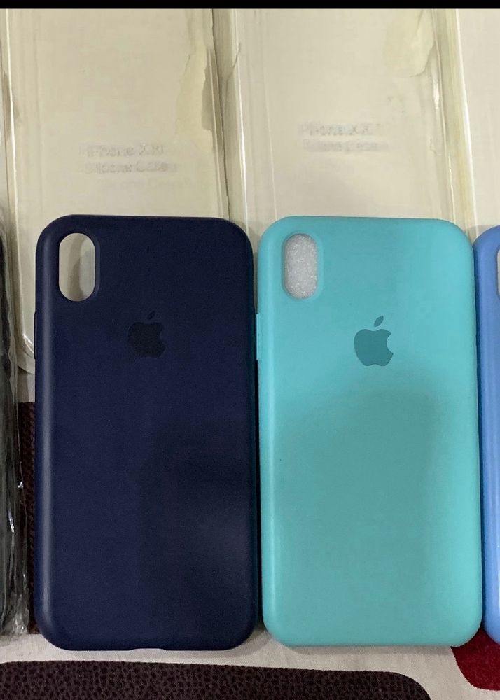 2 iPhone Xr Cases