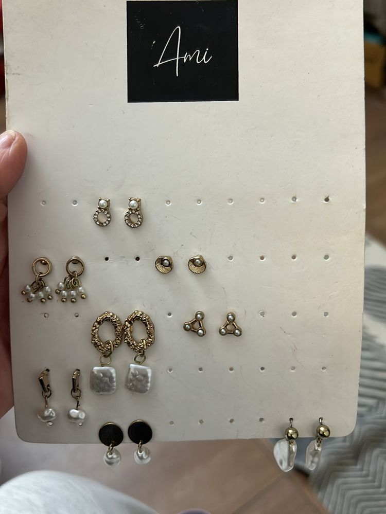 8 Set Of Earrings