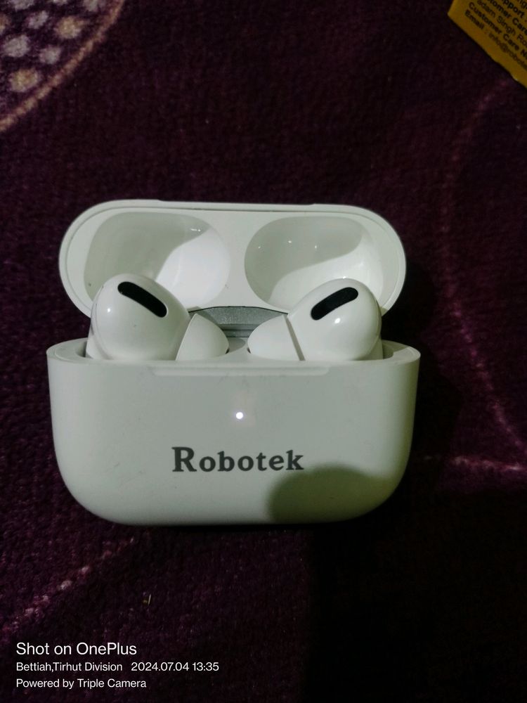 Robotek Hero Earbuds