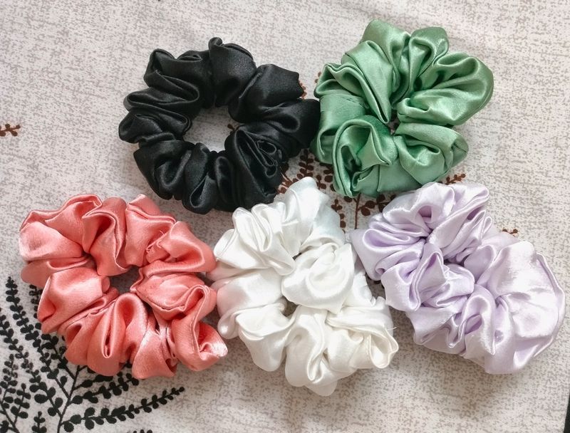 Colourful Assorted Hair Scrunchies/Hair Ties.