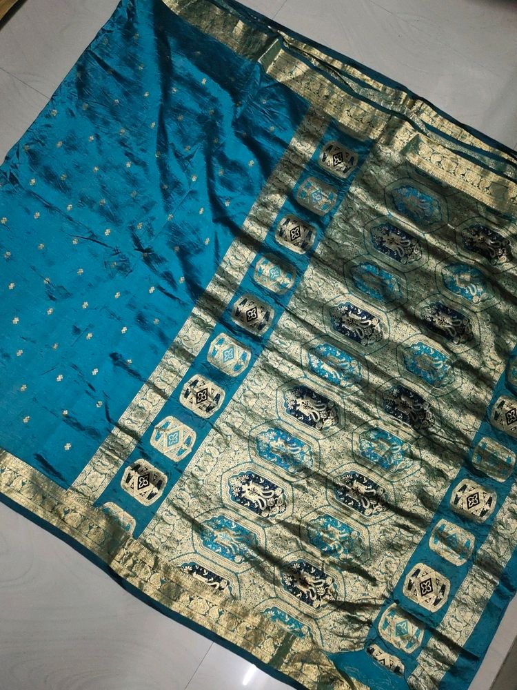 Pure Kanchipuram Silk Saree With Blouse