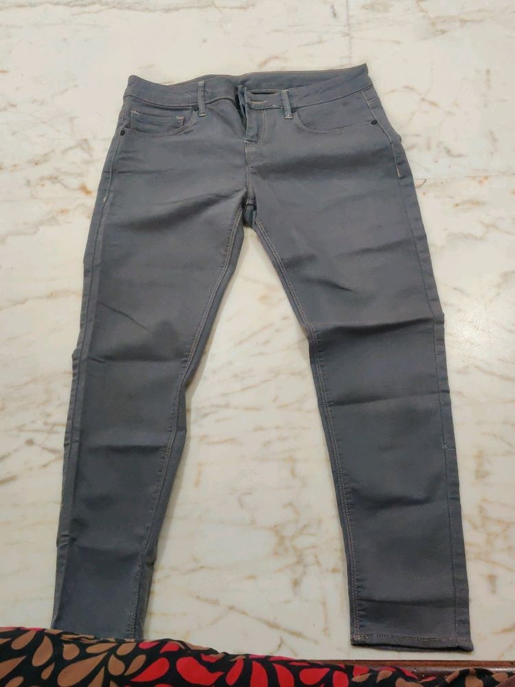 Stretchable Grey Jeans