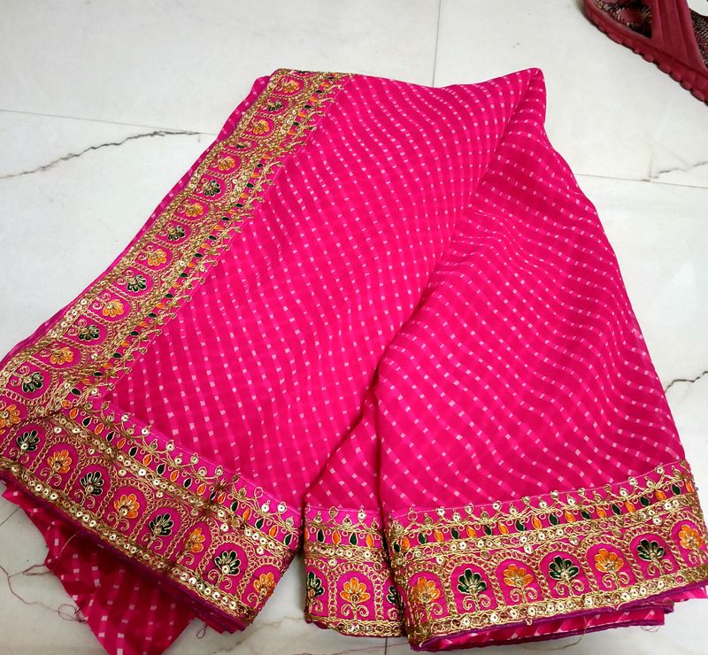 .Beautiful Mothda Saree