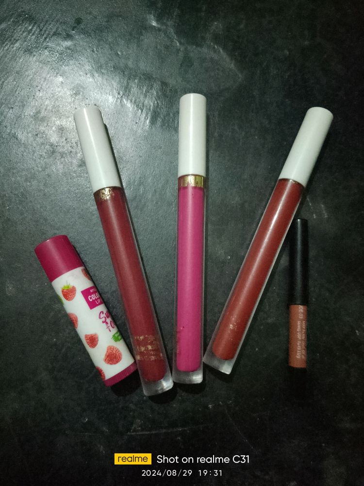 MyGlamm Lipstick