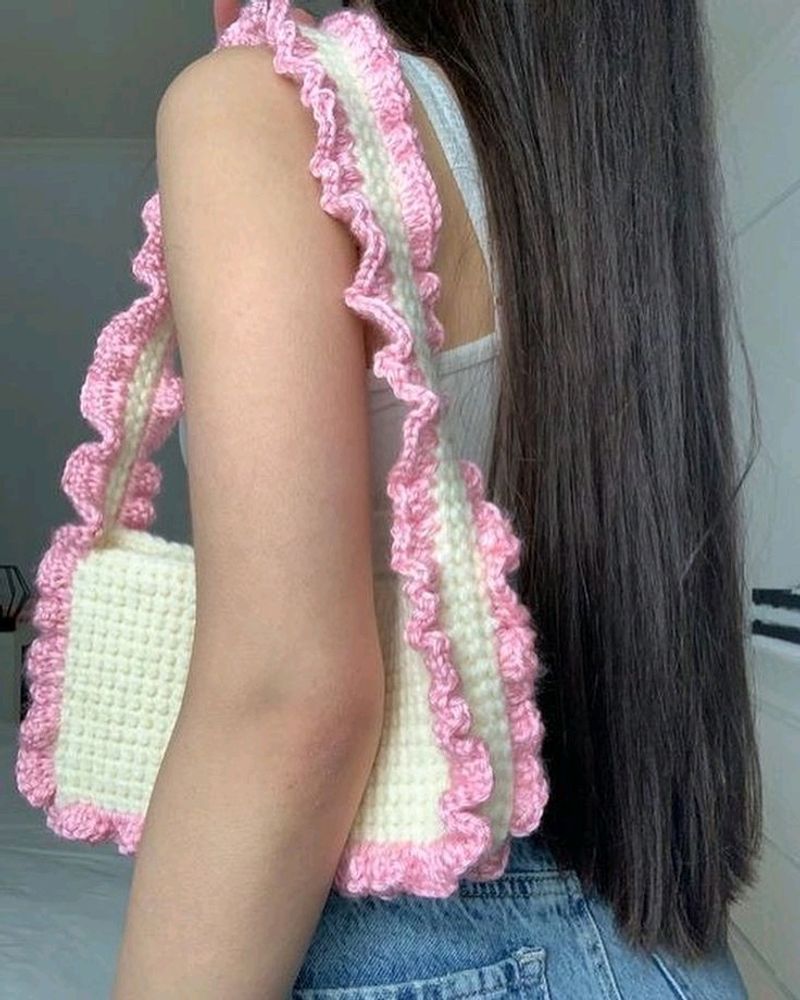 Crochet 🩷Ruffle Shoulder Bag