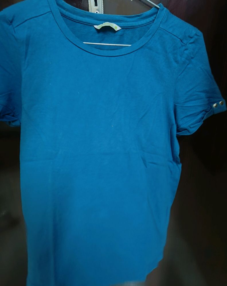 Crop Blue Tshirt