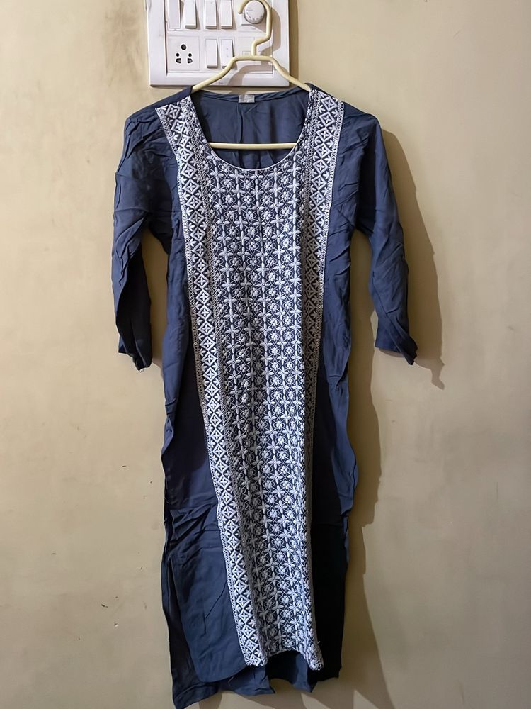 chikankari kurti