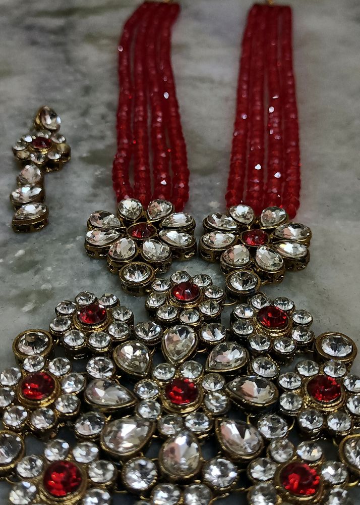 A Red Beads Jewellery with heavy locket& earrings