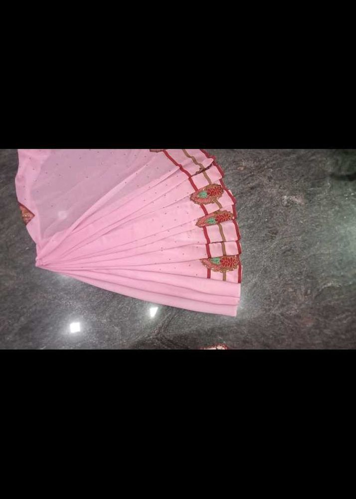 Saree With Fully Worked Leafs And Flower design