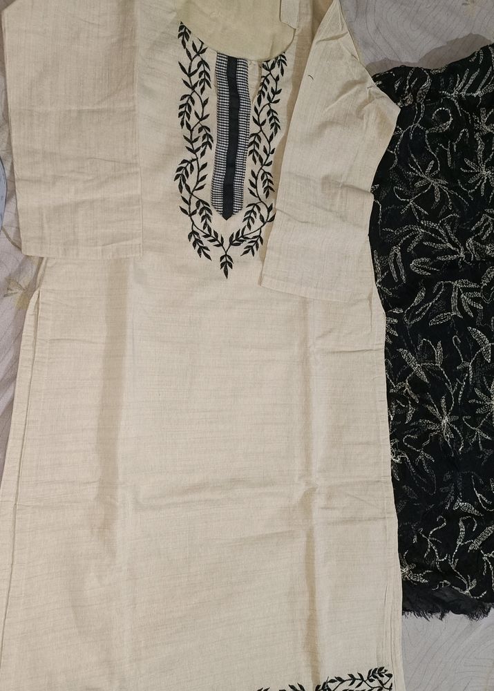 Cream Kurta With Black Dupatta