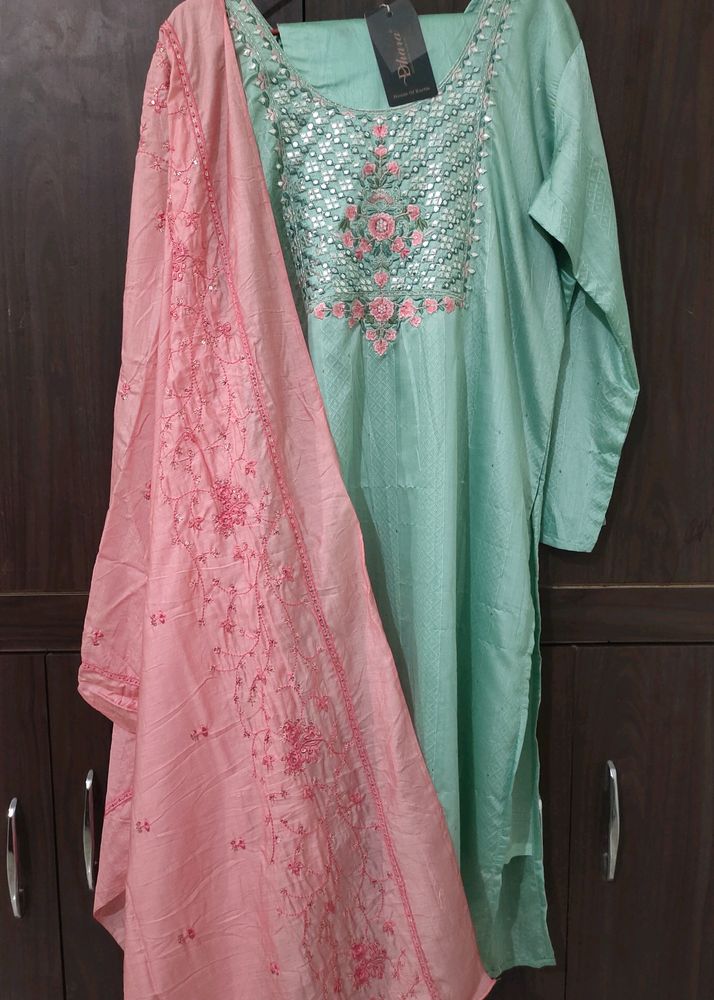 Embroidered Kurta With Pant And Dupatta