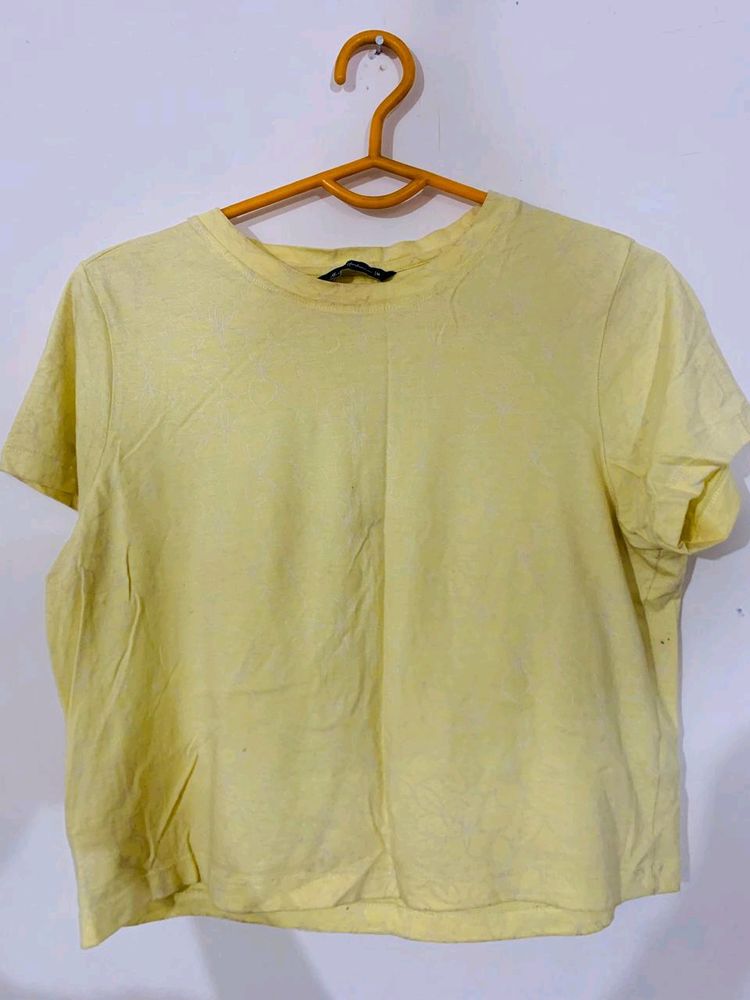 Mast & Harbour Lime Yellow T-Shirt For Women.