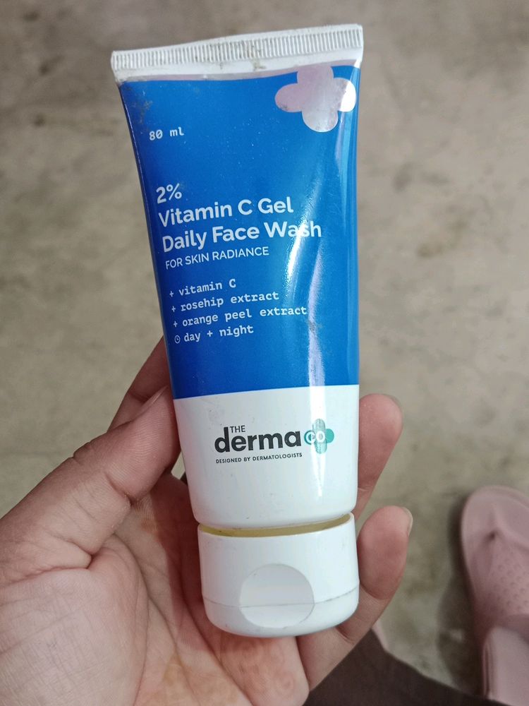 The Derma Co 2% Vitamin C Gel Daily Face Wash