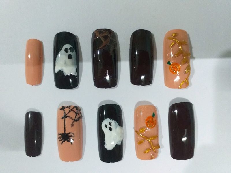 Press On Nails( Trick or Treat🎃)