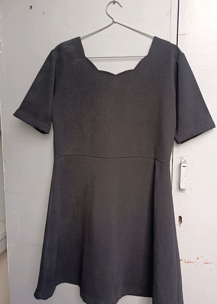 Black Dress (Loose For Me)