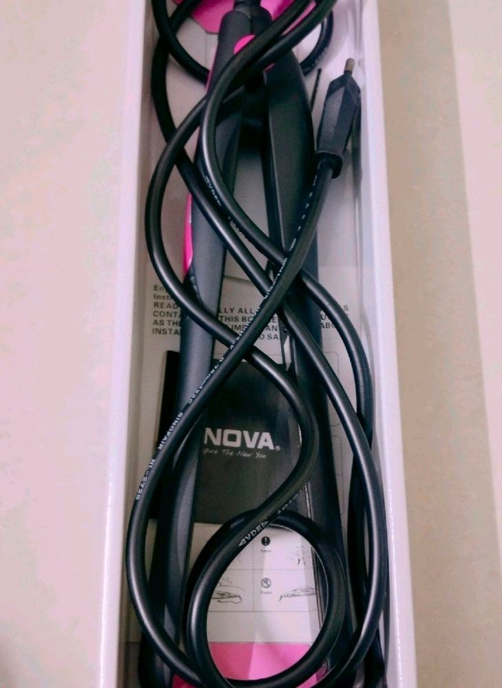 Nova Hair Straightener New