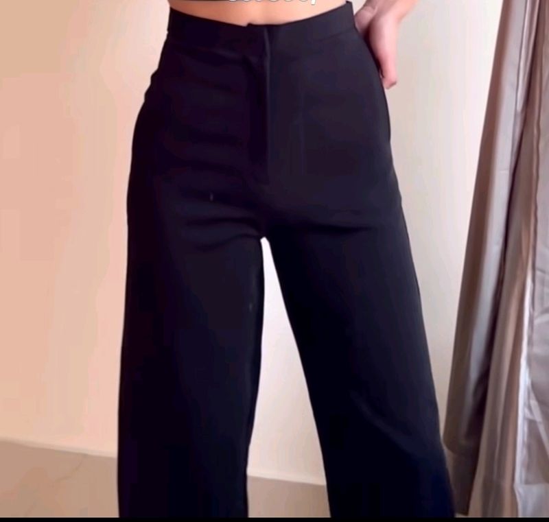 High-waisted Black 🖤 Pants With Pockets