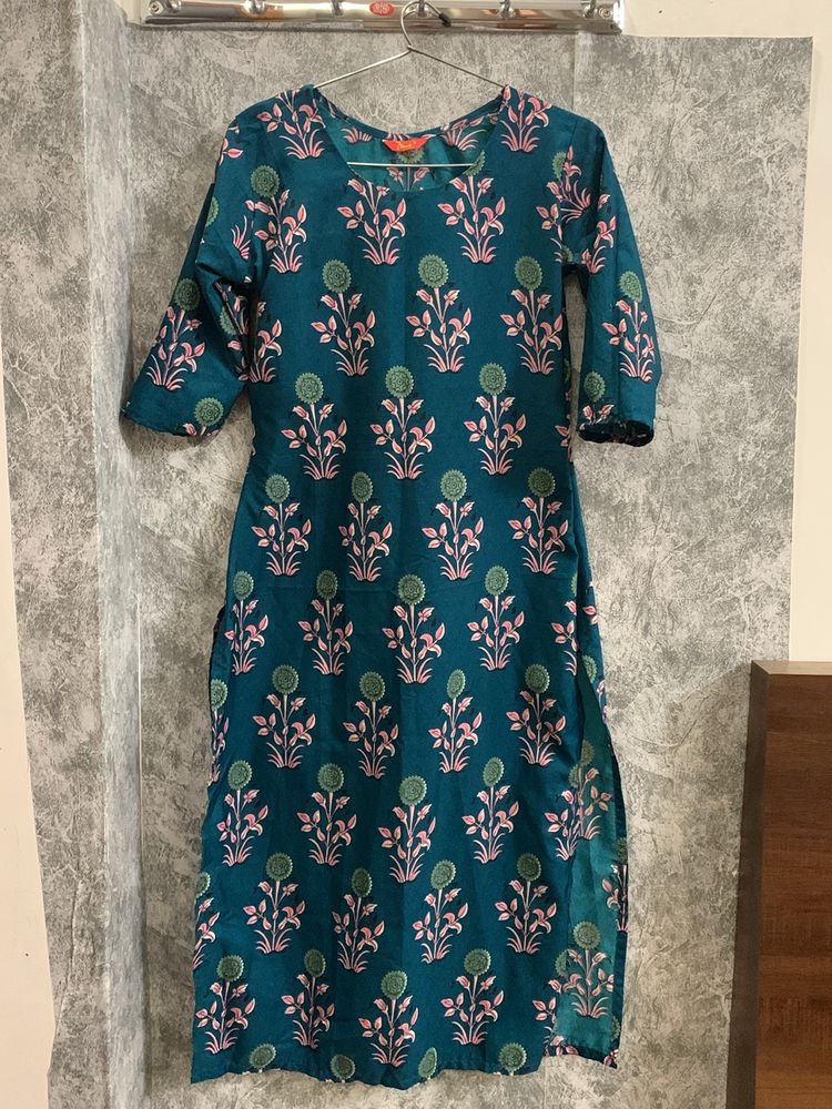 Teal Coloured Floral Kurta (xs)