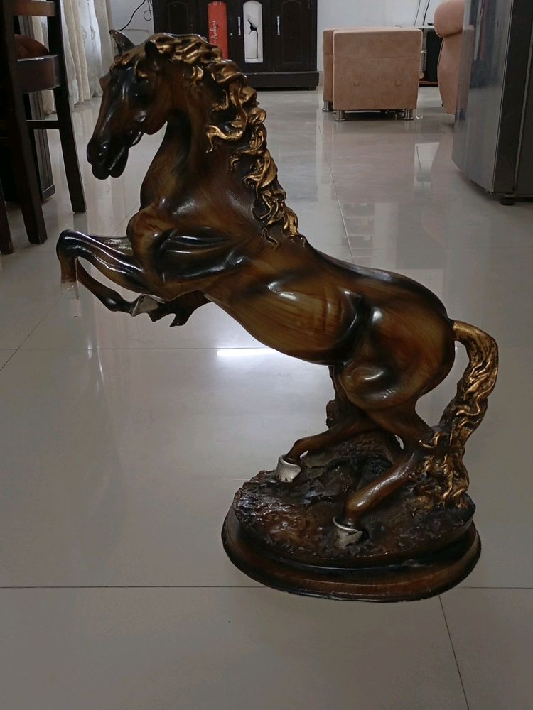 Showpiece Horse For Postive Vibes