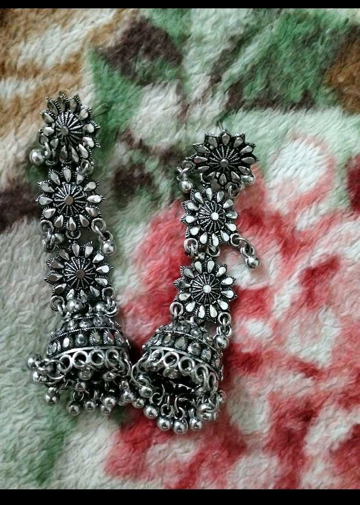 Earings