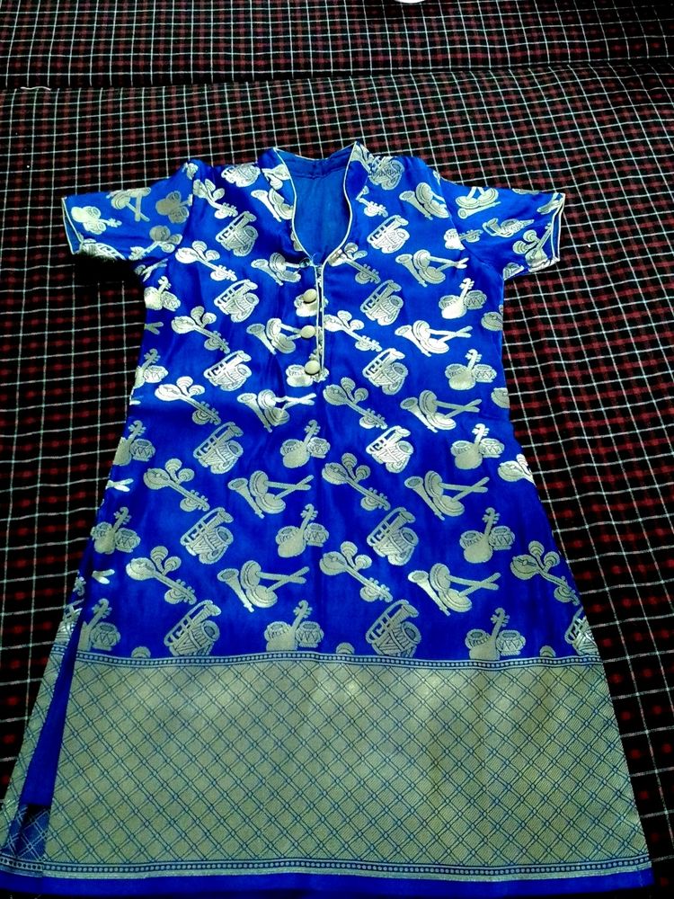 Pretty Silk Kurti With Lining