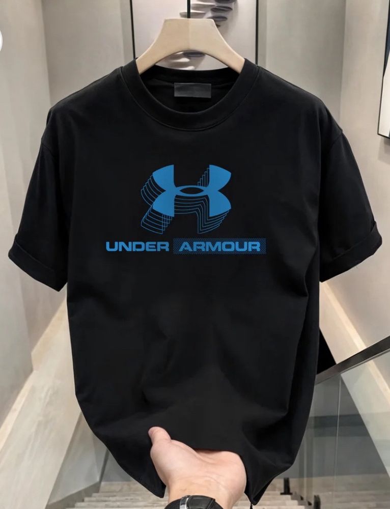 Under Armour tshirt