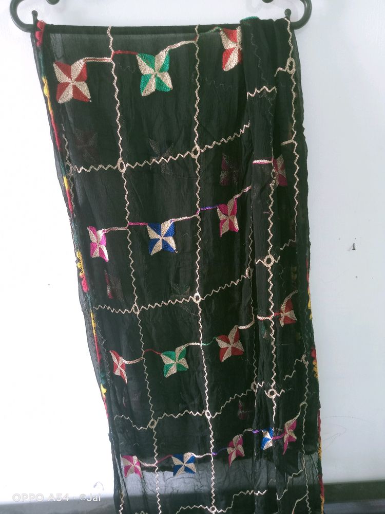 Fulkari Dupatta 150 Per Piece