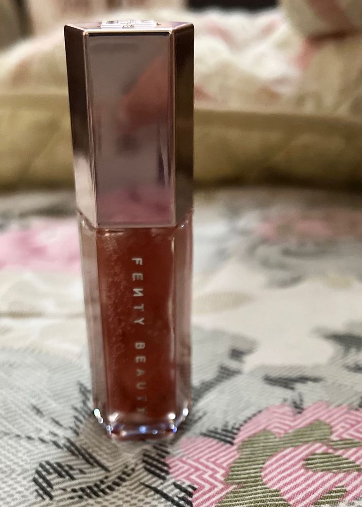 Fenty Beauty Gloss Bomb Lip Luminizer