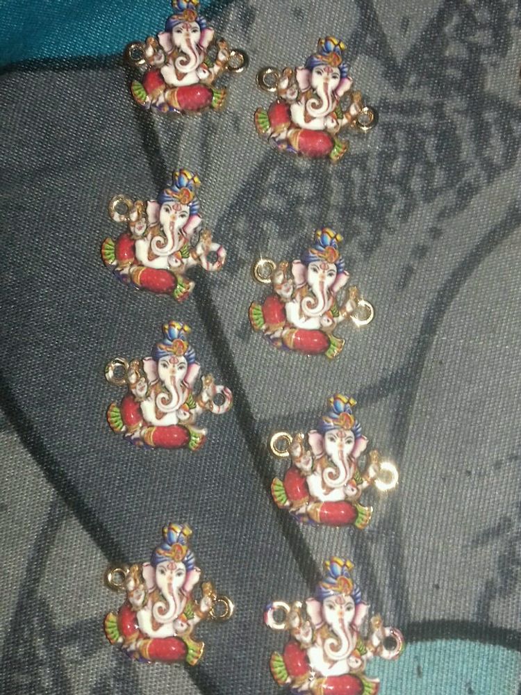 8ganesha charms