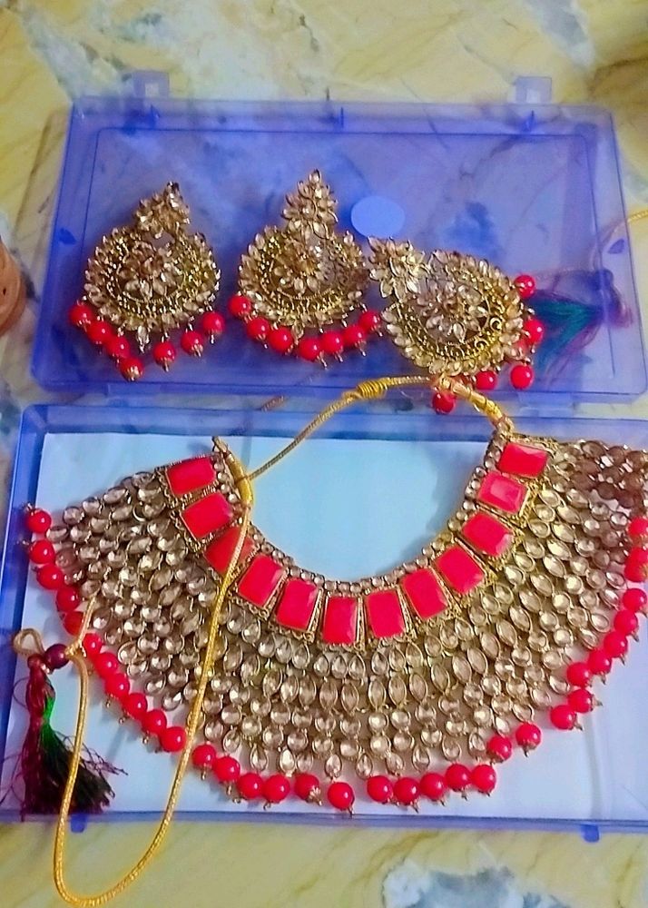 Necklace Set