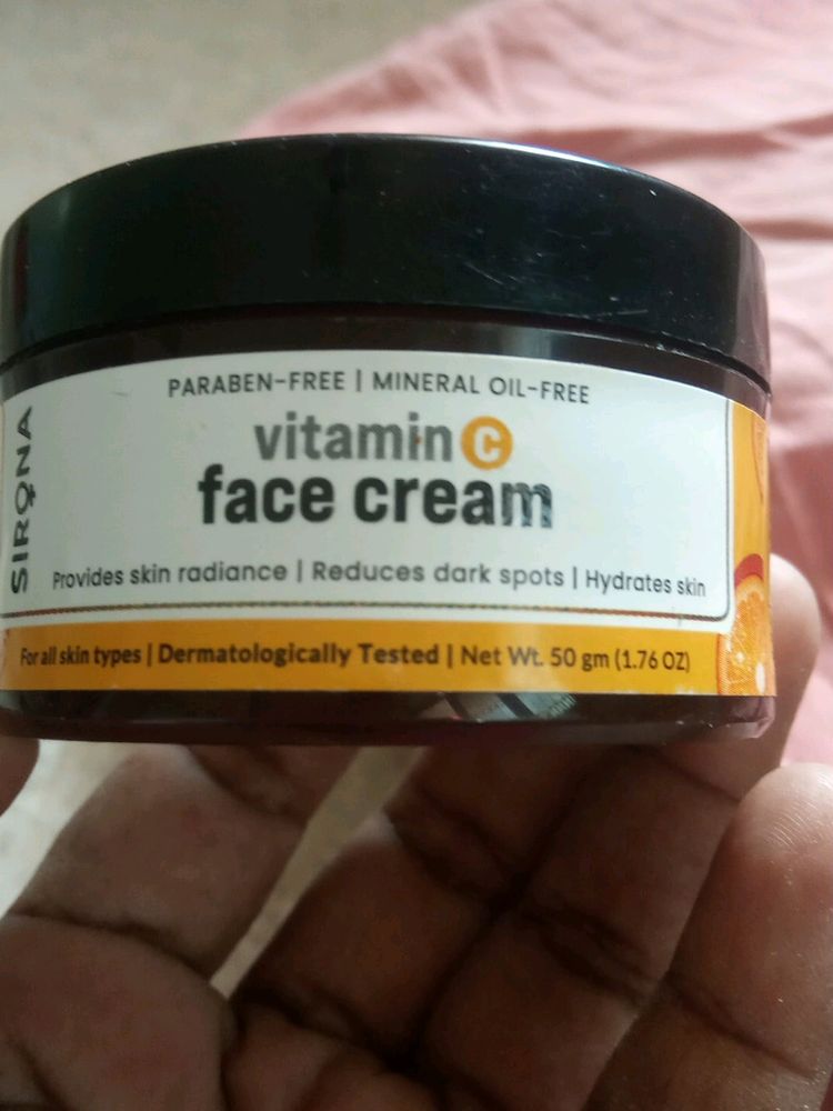 Vitamin C Facecream.