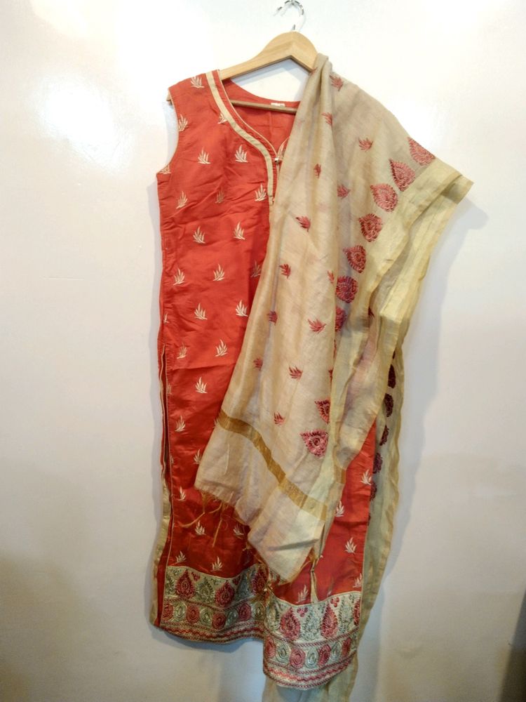 Cream And Pink Ethnic Suit(Women)