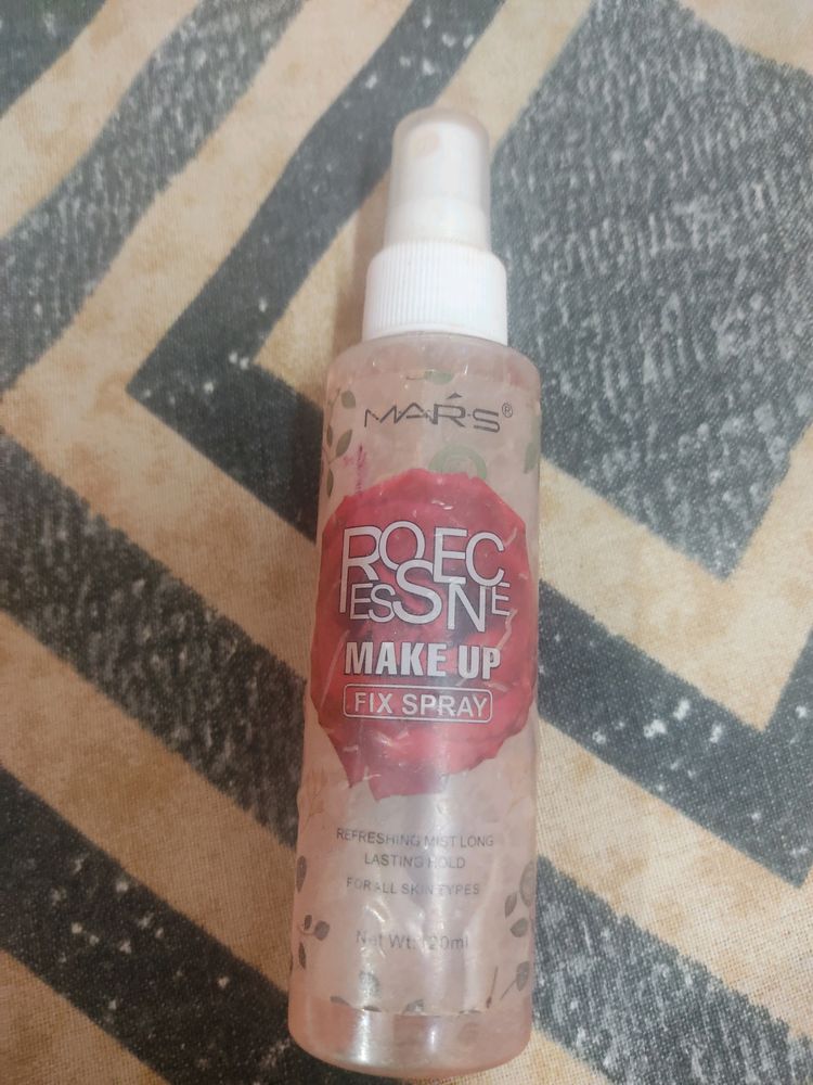 Waterproof Make up Spray