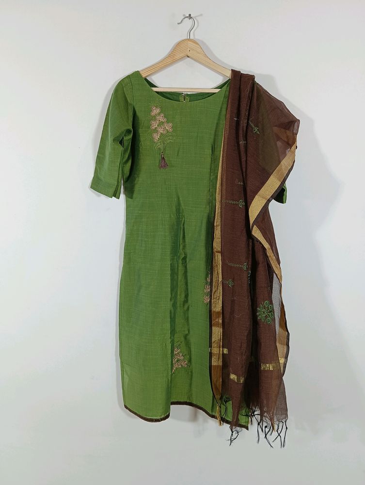 Green & Brown Embroidered Kurta Set (Women)