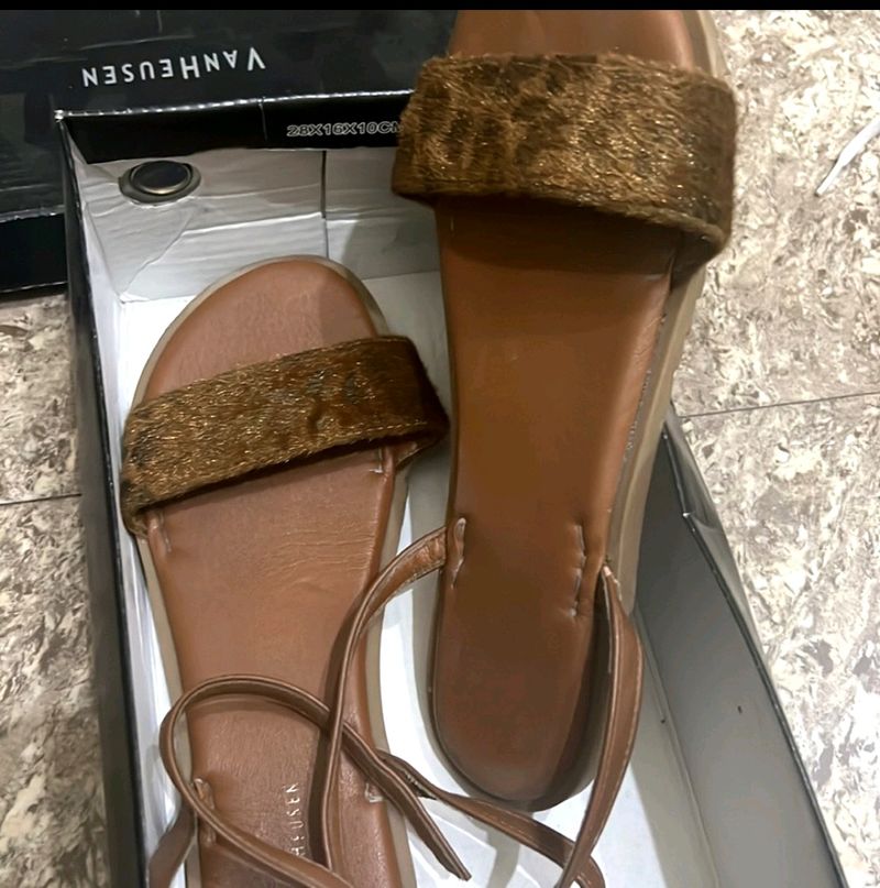 Van Husaen Sandals