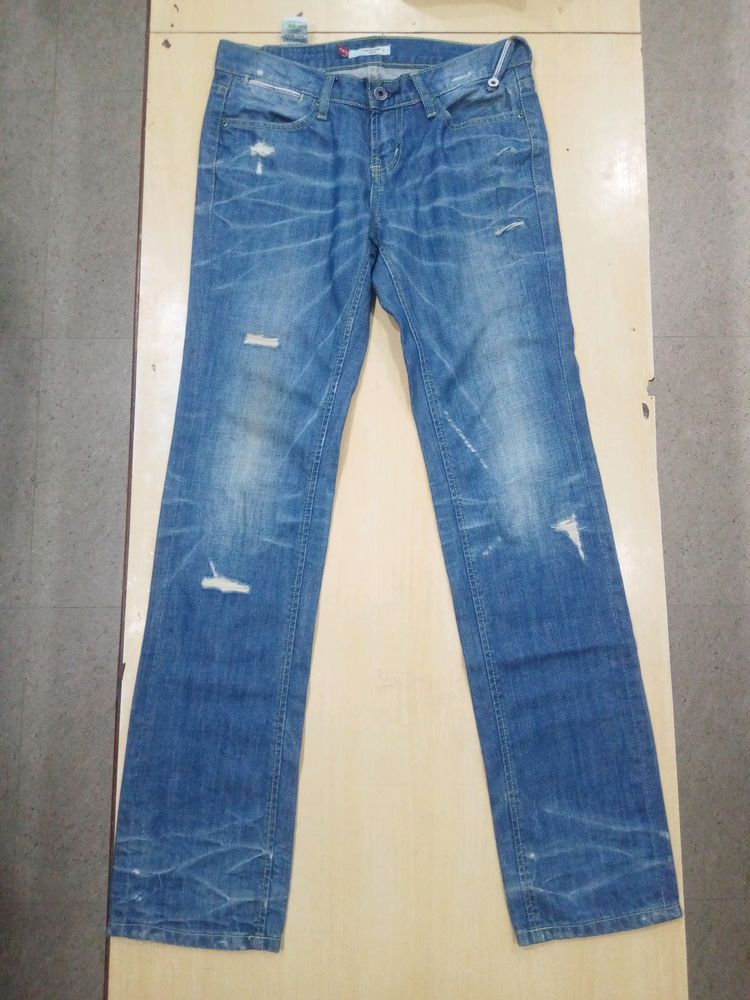 Surplus Ripped Straight Slim Fit Jeans For Woman