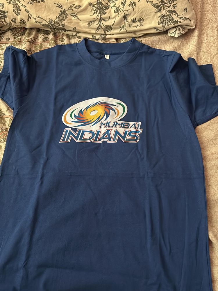 Mumbai Indians Free Size T-shirt.