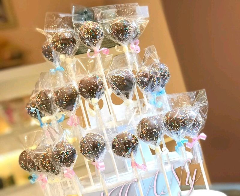 Fresh Home Baked Cake Pops!