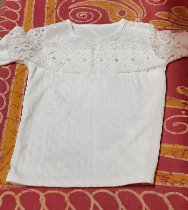 WHITE NET TOP (+PINK TSHIRT AS FREEBIE)